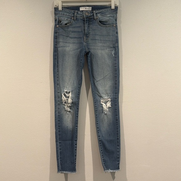 KanCan Medium Wash Distressed Denim Skinny Jeans NWOT - Size 3/25 - Picture 1 of 9